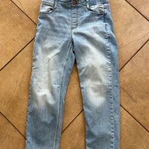 J Jill High-rise Straight-leg Crop jeans. Light blue wash. Size 8.